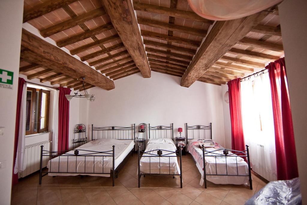 Hermitage Holidays Gallicano Rom bilde